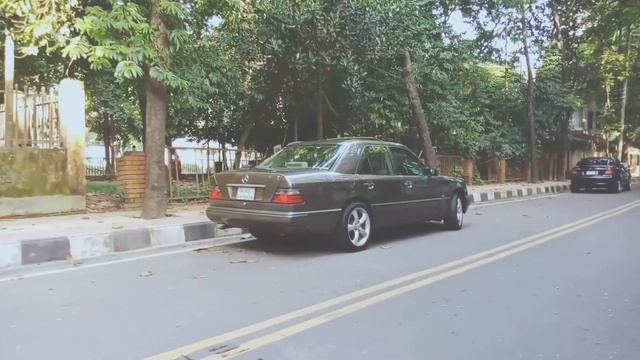 1990 Mercedes Benz E200 смотреть онлайн