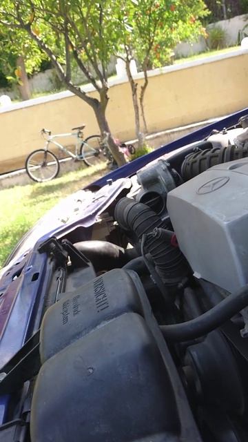 Mercedes slk r170 1999 stuck to open throttle valve. смотреть онлайн