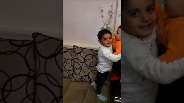 Armen & Ashot смотреть онлайн