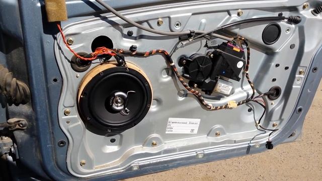 Focal R-165C- Soundtest on Skoda Fabia 1 (right) смотреть онлайн