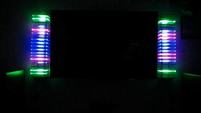 Stereo RGB VU Tower смотреть онлайн