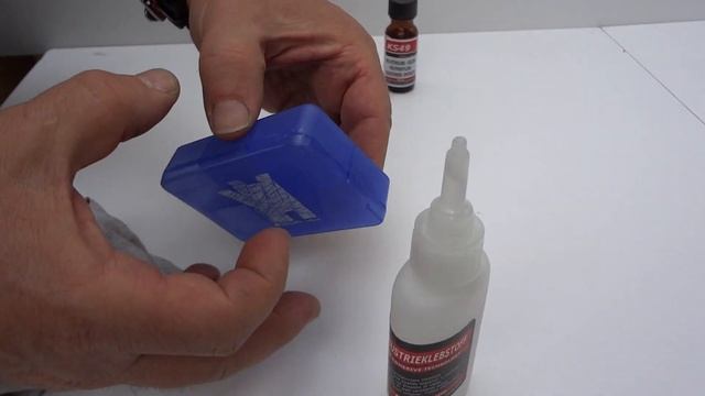 Best German Glue for any Plastic, Polypropylene and Silicon Materials смотреть онлайн