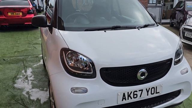 SMART FORTWO 1.0 PASSION 2DR AUTOMATIC BLACK & WHITE 2017 смотреть онлайн