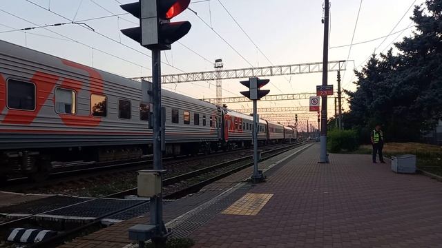 эп1м с поездом Москва-Сухум смотреть онлайн