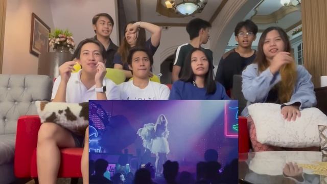 COUSINS REACT TO SOMI (전소미) - 'DUMB DUMB' M/V смотреть онлайн