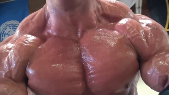 World's Best Chests - and the Exercises that Made Them смотреть онлайн