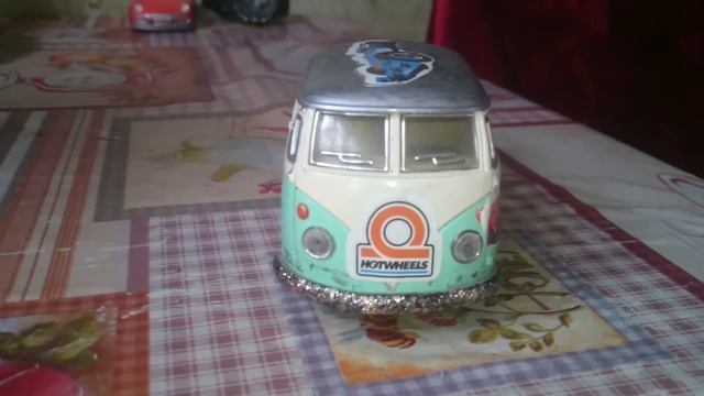 Kinsmart.1963.volkswagen bus doubie.cab pickup.маштаб.1/34. смотреть онлайн