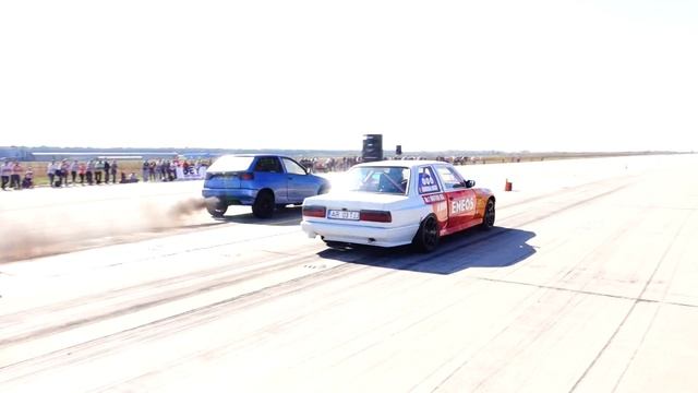 BMW E30 M5E39 Engine N/A vs SEAT 1.9D смотреть онлайн