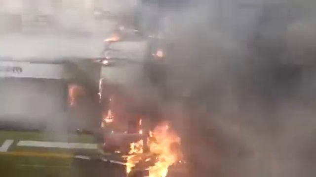 Fire in I bus Indore смотреть онлайн