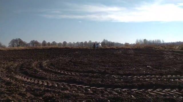 Коп по полям Восточной Пруссии/использую большую катушку эллипс 28x34 для Деуса.Metal detecting. смотреть онлайн