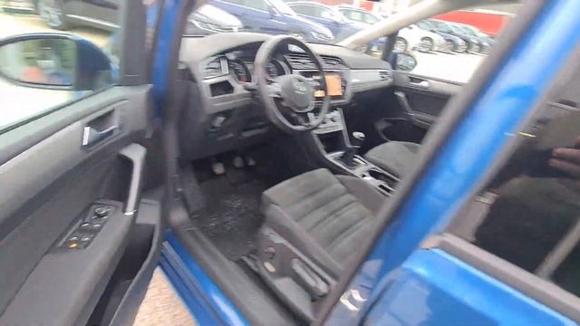 VW Touran смотреть онлайн