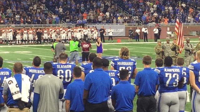 Vanessa Carr National Anthem (Detroit Lions, 8/18/16) смотреть онлайн