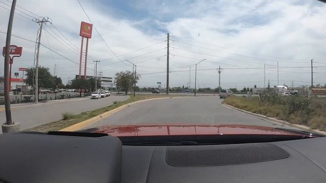 Reynosa Mexico To USA Border - 2020 Range Rover Sport | Mexican Travel Vlog смотреть онлайн