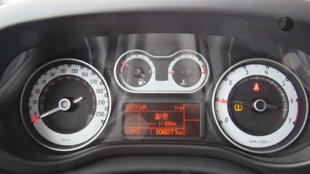 Fiat 500L 1.4 T-Jet 120pk Turbo Lounge смотреть онлайн