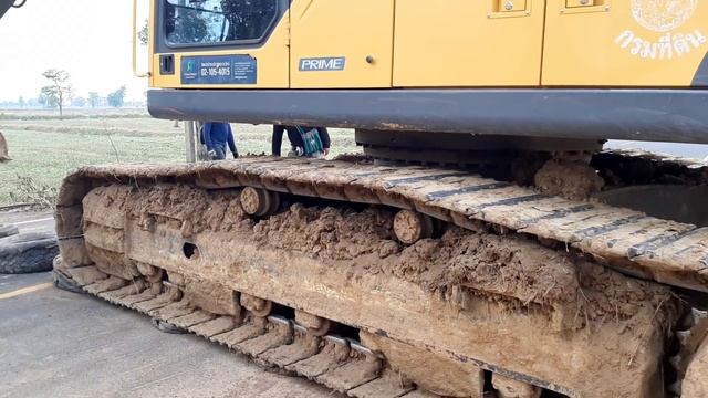 ให้คะแนนเต็ม 100 รถขุด รถแทรกเตอร์ เดินข้ามถนนลาดยาง ต้องดูครับ volvo ec290blc and tractor EP.6590 смотреть онлайн