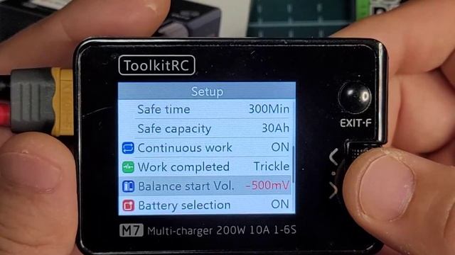 리튬배터리 셀 밸런싱 충전기 ToolkitRC M7 사용법 소개