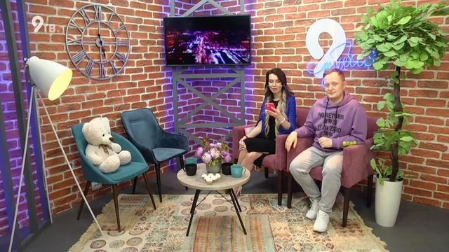 9 студия - Алёна Кошкина, руководитель студии эстрадного пения "Музыкальный Дилижанс" и ее ученица смотреть онлайн