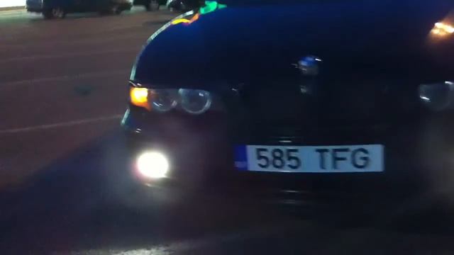 My sweet BMW e39 with turning lights on-mode смотреть онлайн
