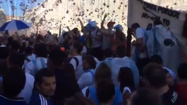 Болельщики Аргентины на Никольской смотреть онлайн