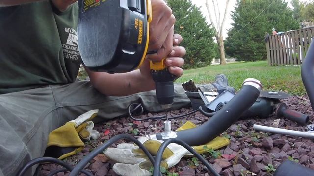 Some Finishing Touches for the Charge Pipes! смотреть онлайн