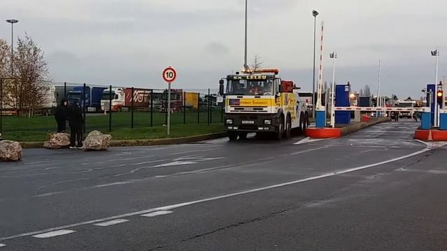Défilé de dépanneuse la sentinelle смотреть онлайн