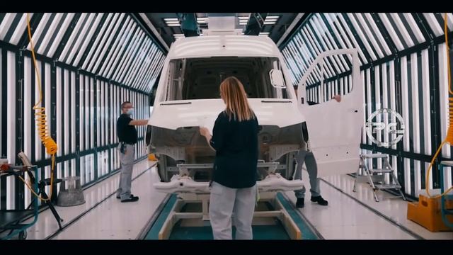 Mercedes-Benz eSprinter смотреть онлайн