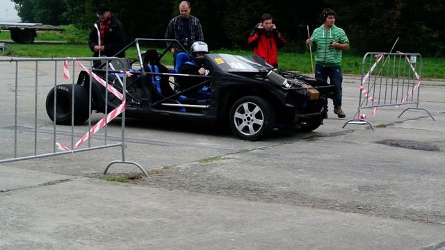 Bestia vs. Smart moto engine смотреть онлайн