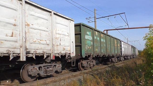 "Дежавю". 2ЭС6-570 "Синара" с грузовым поездом смотреть онлайн