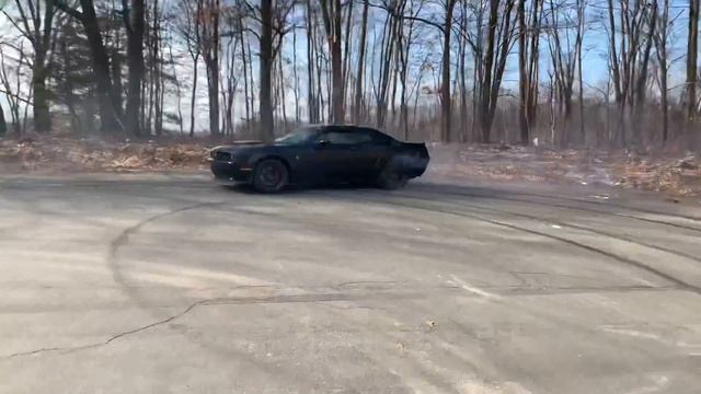 Widebody Dodge Challenger Hellcat Epic Drift/Donut’s смотреть онлайн