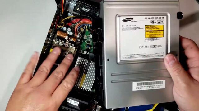 Original Xbox 80-Wire IDE Cable Fold Tutorial for Standard 18" Short Cable смотреть онлайн