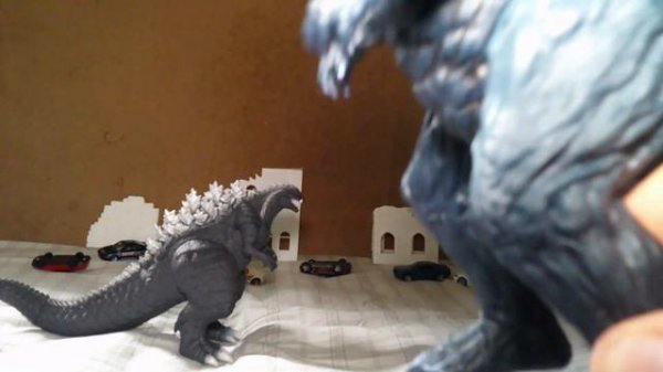 Godzilla Ultima toy and tag review.