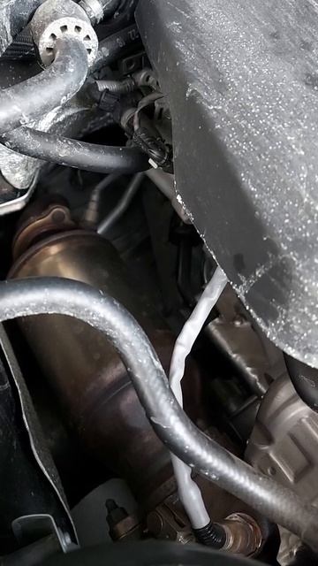 Стук двухмассового маховика двигателя Audi 2.0 tfsi CYPB смотреть онлайн