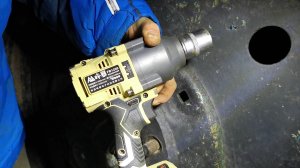 Аккумуляторный гайковерт Feng Bao FB1200 1200 Н.М.