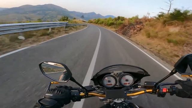 RAW onboard on a Ducati Monster 620 with Arrow exhaust || Go pro Hero 9 смотреть онлайн