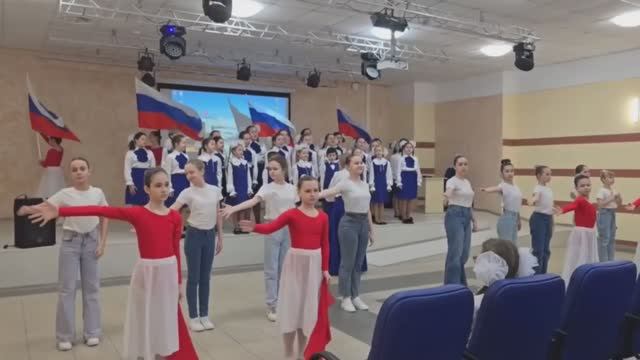 Социально-патриотический концерт в Калининграде в МАОУ СОШ № 5 смотреть онлайн