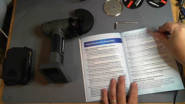 Unboxing Ferrex 20V Li-Ion Mini Grinder смотреть онлайн