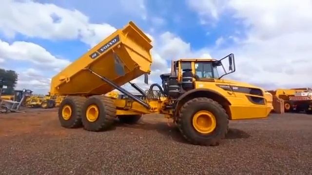 AV480 - VOLVO A40G ADT смотреть онлайн