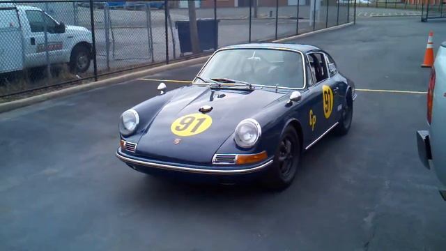 Porsche 1967 911 Factory Race Car смотреть онлайн