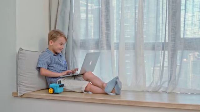 Now on Kickstarter: TPBot Smart Car - Creative Programming Partner for Children смотреть онлайн
