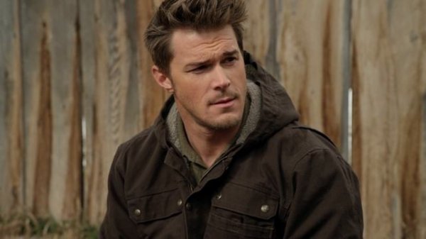 Чарующее волшебство (2024) / Enchanting Christmas / Jade Frost