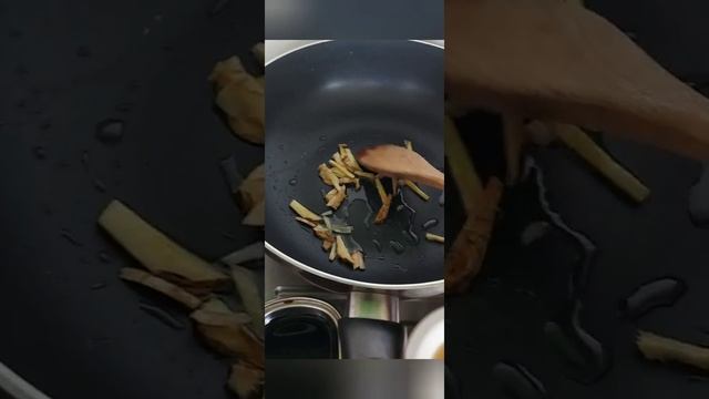 Cooking Skills: LAING(Gabi/Taro Leaves)Pianist/Plantitang Ka-hiblood version(Blagg#10) смотреть онлайн
