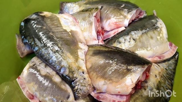 Запекаю рыбку/То куры, то коровы/Лисы наглеют/ смотреть онлайн