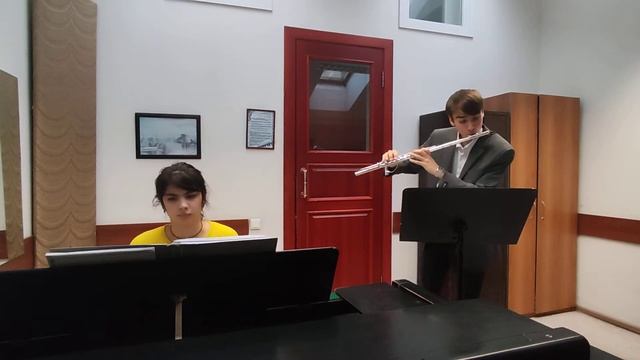 П.Чайковский - "Ария Ленского" (переложение - ред. Э.Паю) Иоанн Полевой_Натэла Чохели. смотреть онлайн