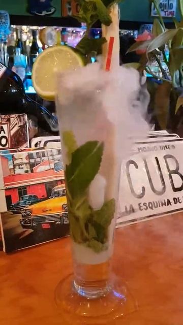 Flaming Mojito, Little Havana, Miami смотреть онлайн