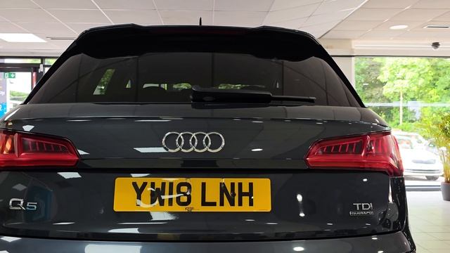 Audi Q5 2.0 TDI 40 S line S Tronic quattro Walkaround смотреть онлайн