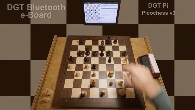 DGT Bluetooth e-Board - Match against the DGT Pi смотреть онлайн