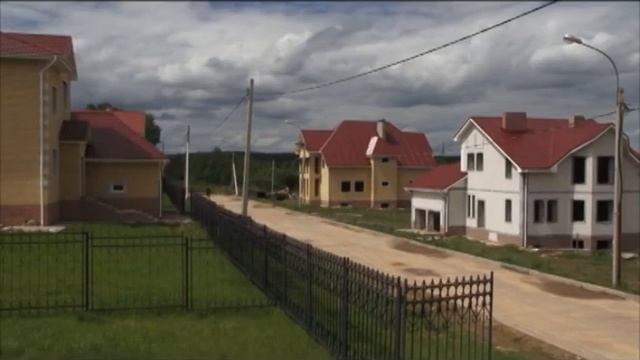 Коттеджный посёлок Яблоневый.flv смотреть онлайн
