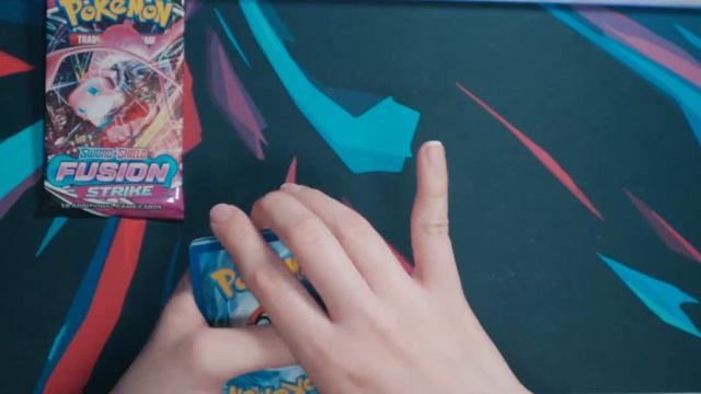 THE HUNT FOR GENGAR! | OPENING a Pokemon Sword & Shield FUSION STRIKE Booster Box! смотреть онлайн