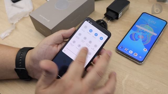 Asus ZENFONE 8 | Ele CHEGOU NO BRASIL! Unboxing e Impressões смотреть онлайн