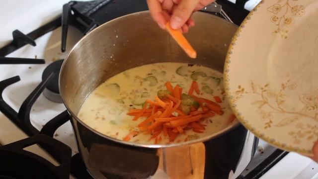 Trying to Recreate Panera’s Broccoli Cheddar Soup смотреть онлайн
